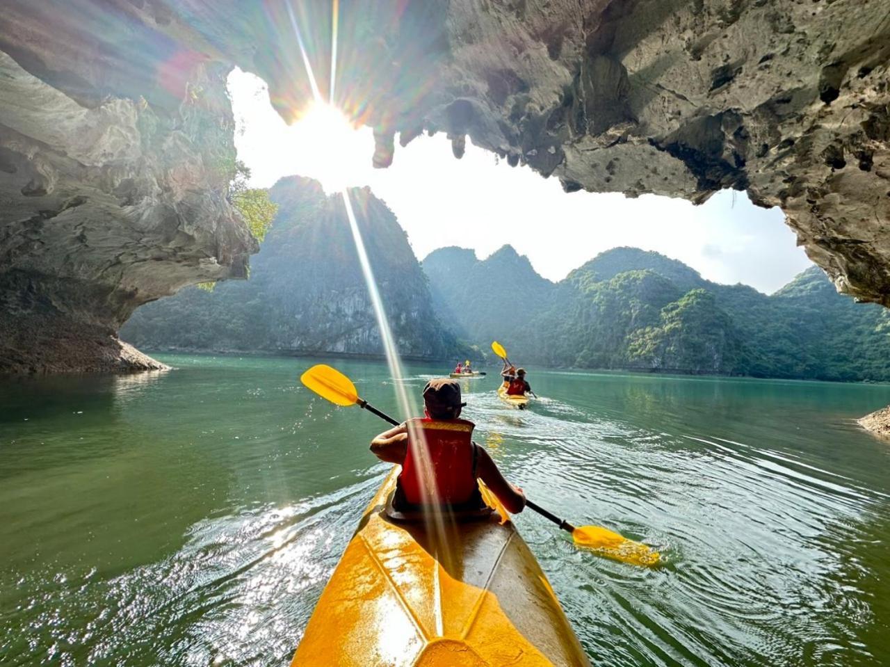 Hotel Sunlight Boutique Cruise - Cat Ba Island Ha Long Zewnętrze zdjęcie