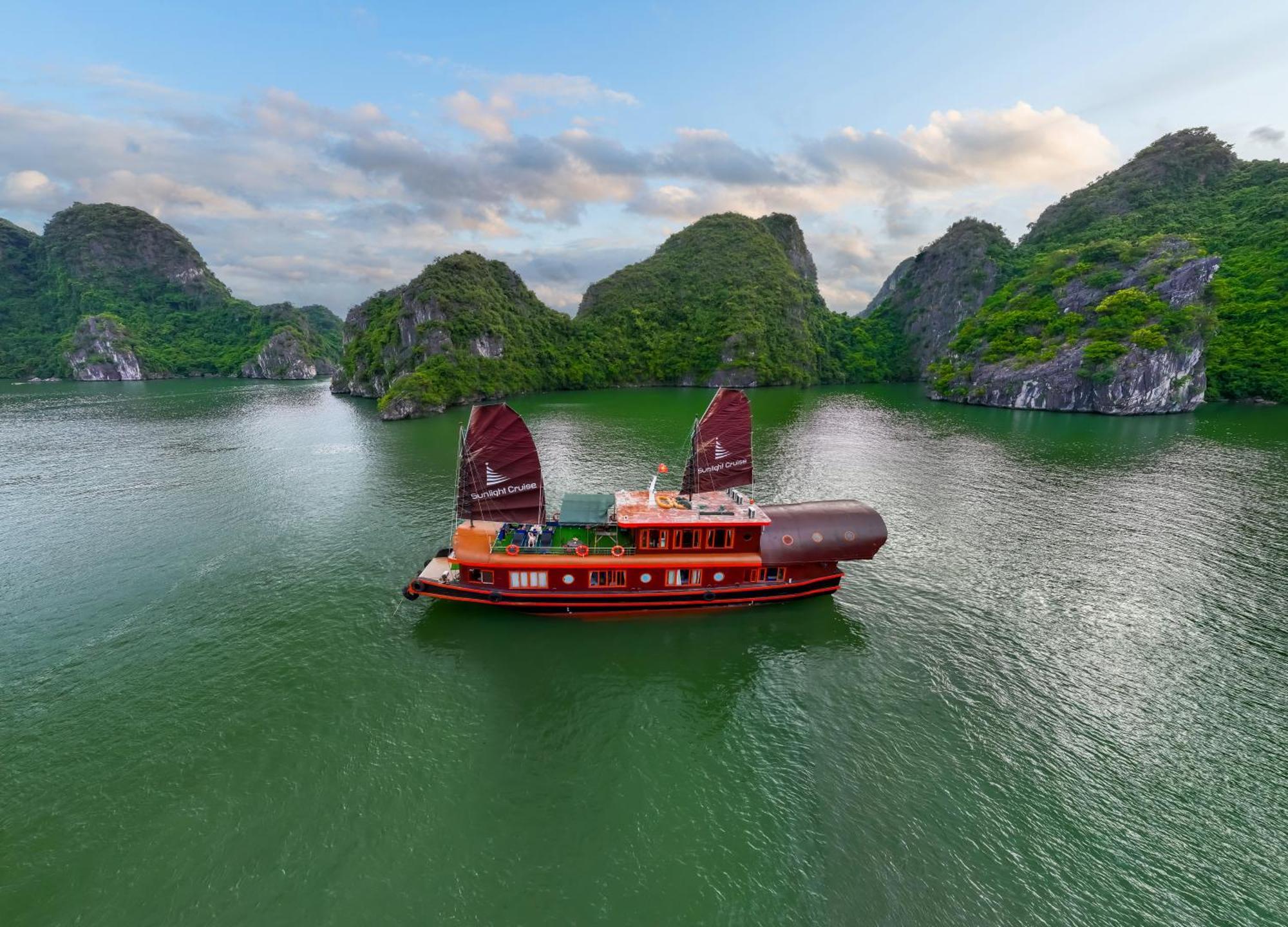 Hotel Sunlight Boutique Cruise - Cat Ba Island Ha Long Zewnętrze zdjęcie