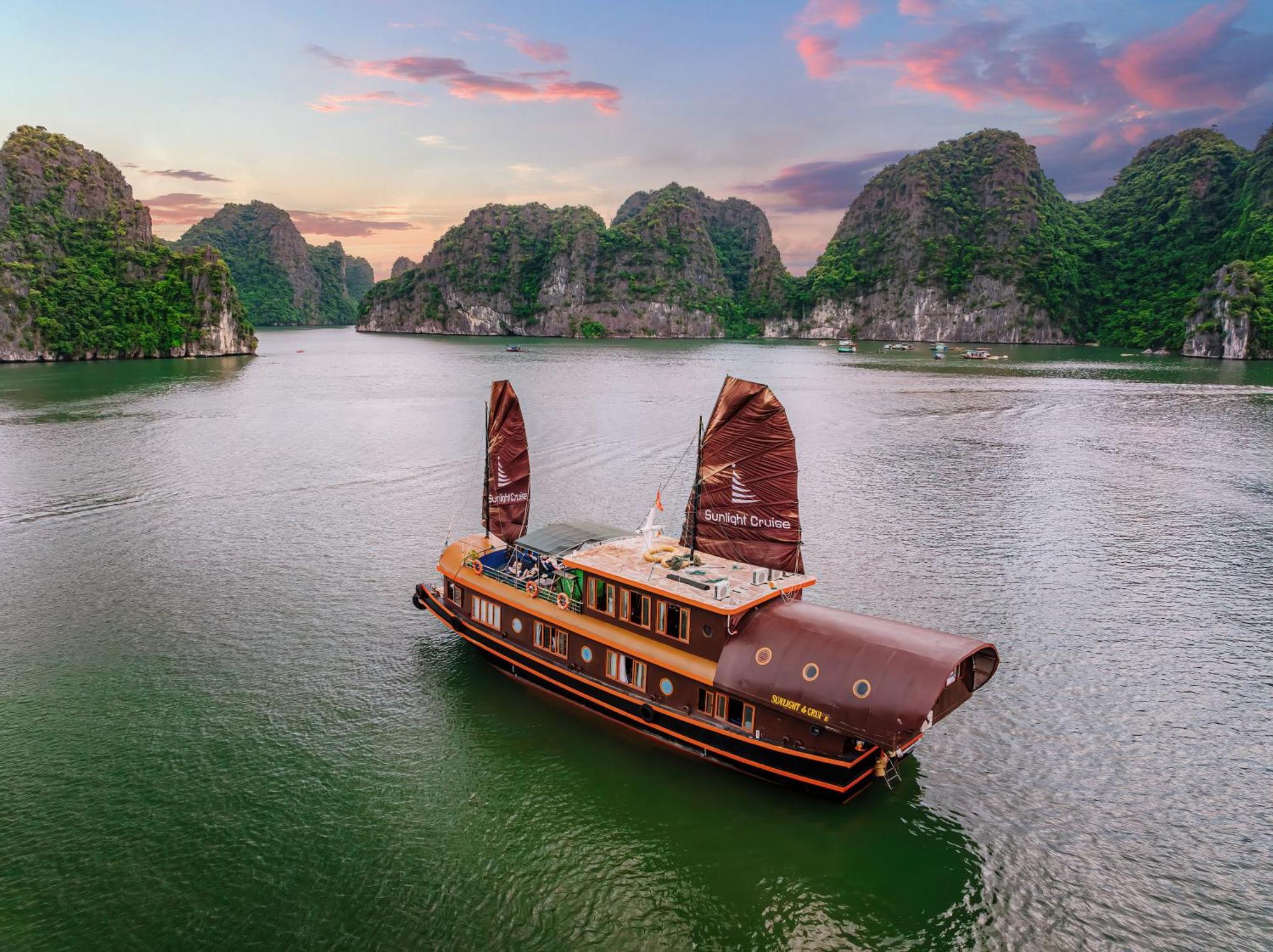 Hotel Sunlight Boutique Cruise - Cat Ba Island Ha Long Zewnętrze zdjęcie